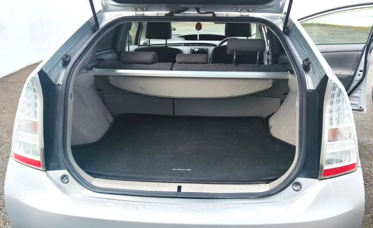 Toyota Prius 2012 - Image 4