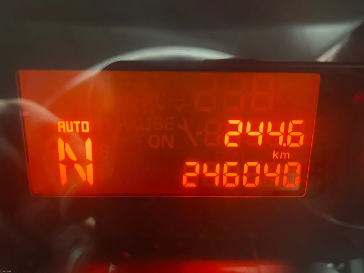 Automatic Peugeot 3008 2011 New NCT Low miles - Image 3