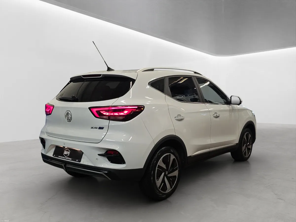 2024 MG ZS TROPHY COONECT EV. - Image 6