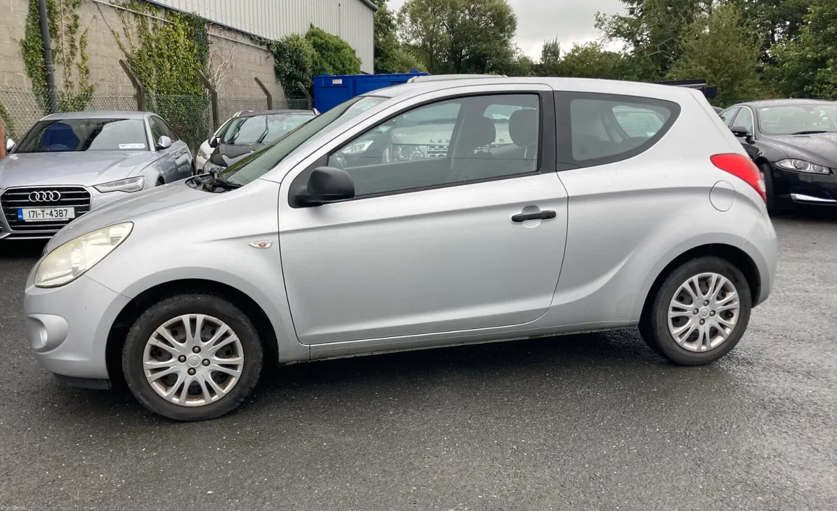 Hyundai i20 1.2 Petrol only 64k miles - Image 5