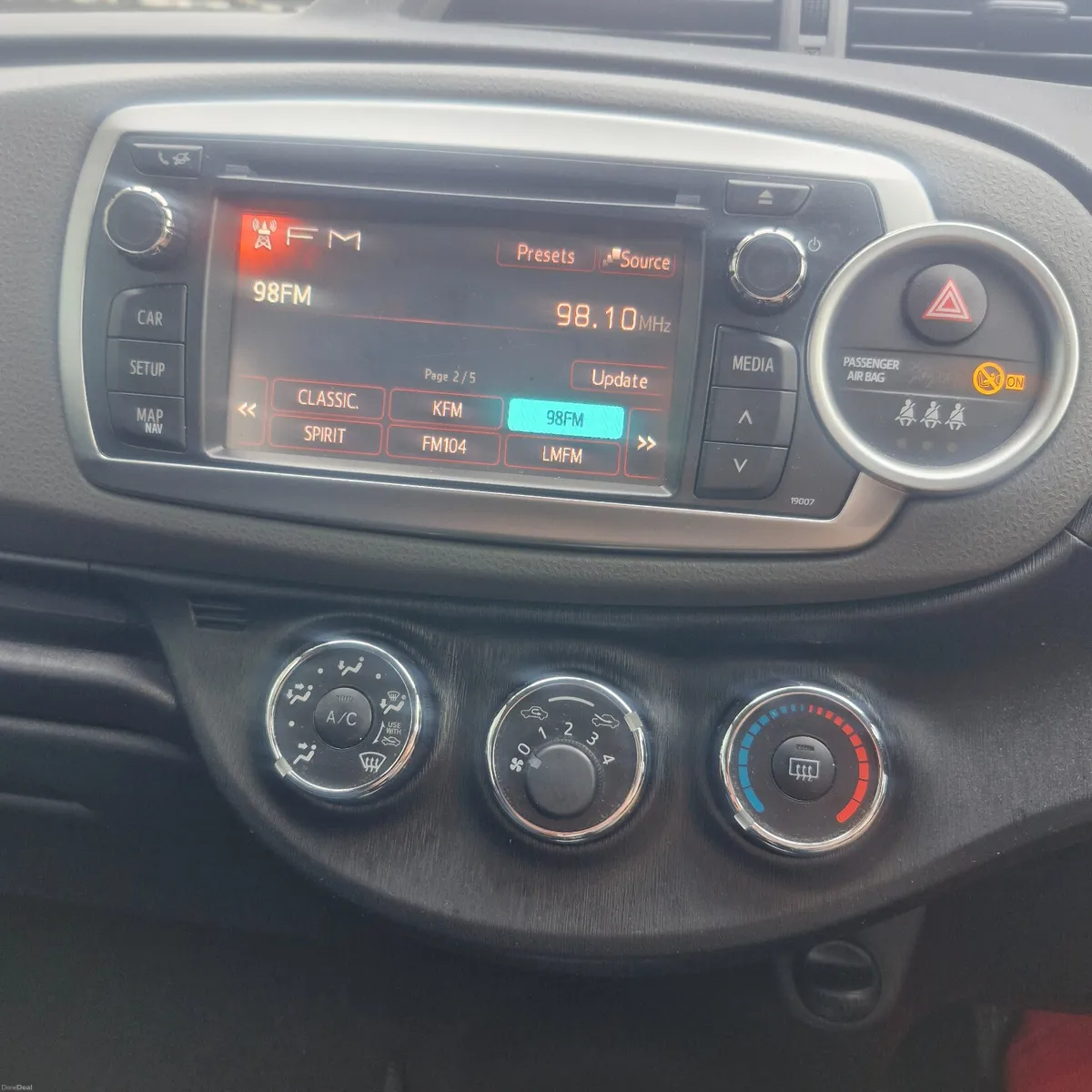 Toyota Yaris 100KM Air Con 2013 - Image 5
