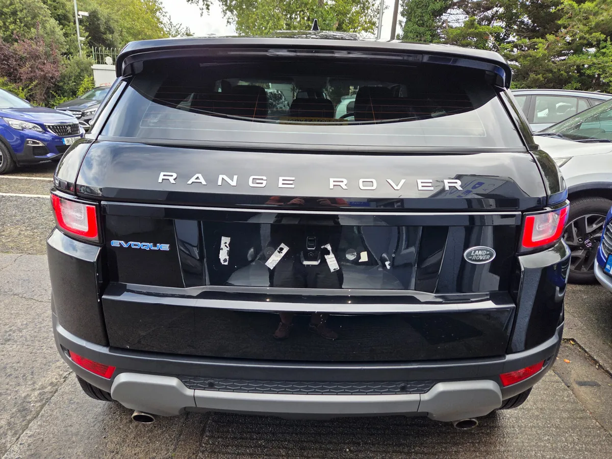 2017 LAND ROVER RANGE ROVER SE TECH 2.0 TD4 150BHP - Image 5