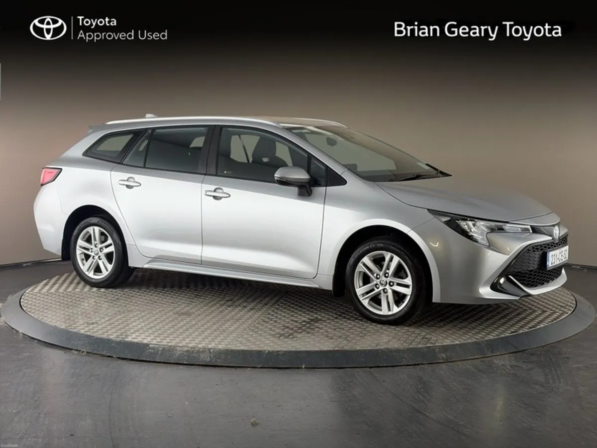Toyota Corolla LUNA TS 4DR AUTO - Image 1