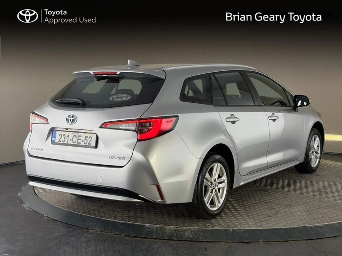 Toyota Corolla LUNA TS 4DR AUTO - Image 2