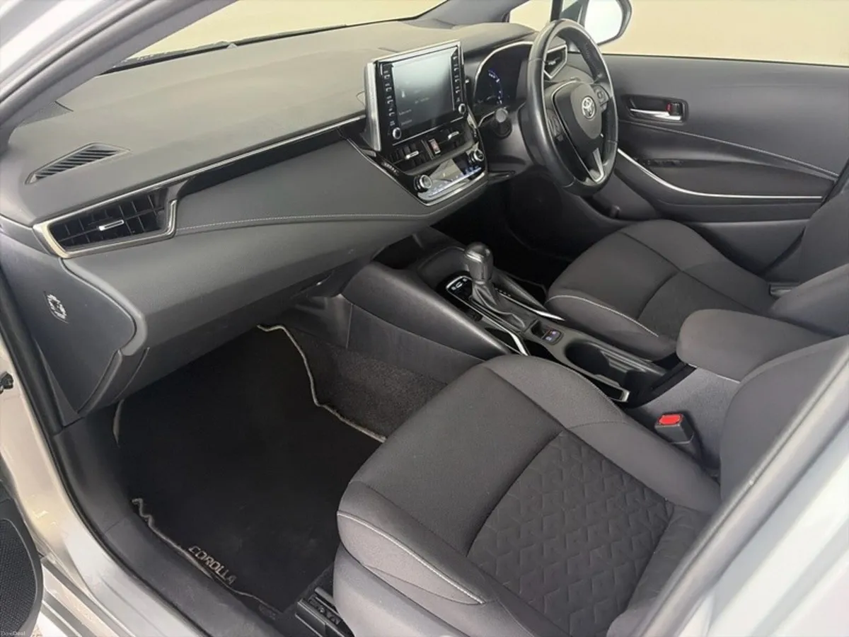 Toyota Corolla LUNA TS 4DR AUTO - Image 6