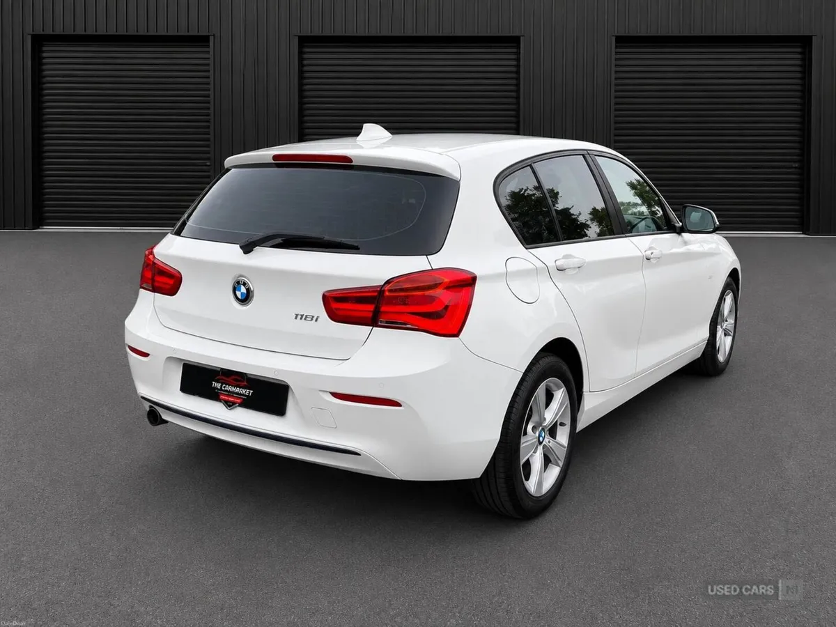 BMW 1-Series 1.5 118i Sport Auto Euro 6 (s/s) 5dr - Image 4