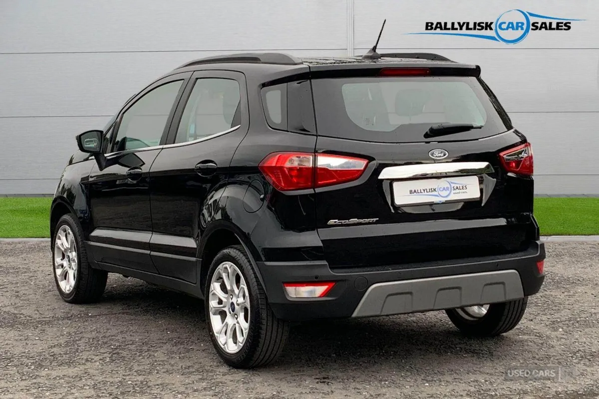 Ford EcoSport 1.0T 125PS Titanium in Black with 40 - Image 2