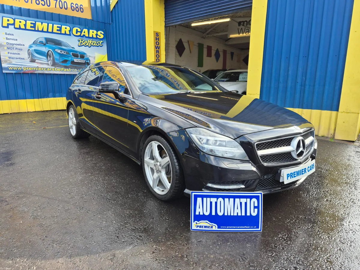 Mercedes-Benz AMG 2013 - Image 1