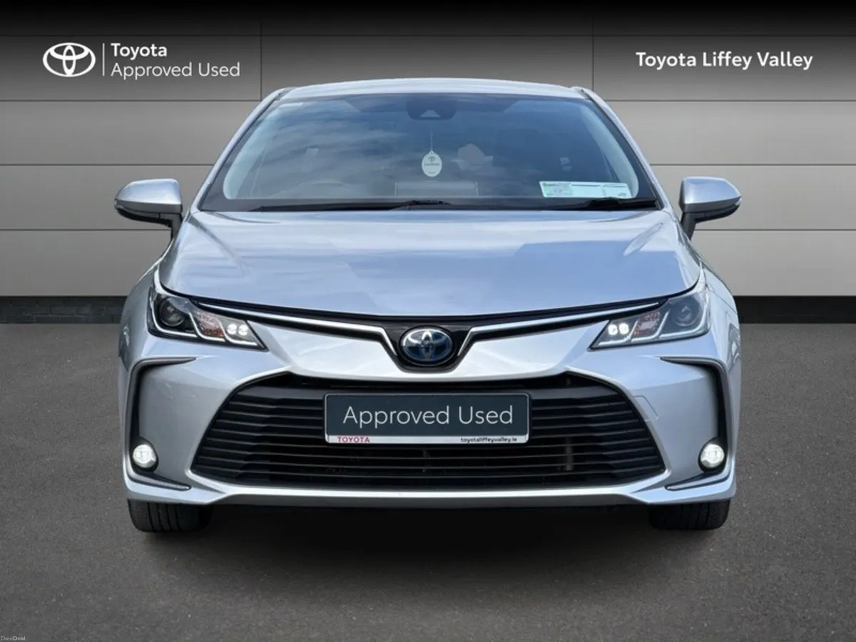 Toyota Corolla COROLLA HYBRID LUNA SAOON - Image 5