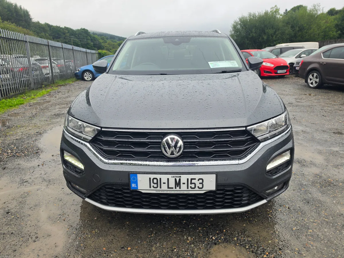 Volkswagen T-Roc 2019 - Image 1