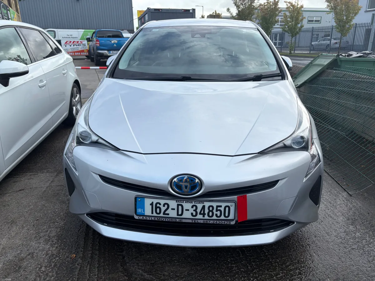 2016 toyota Prius 1.8 hybrid automatic - Image 2