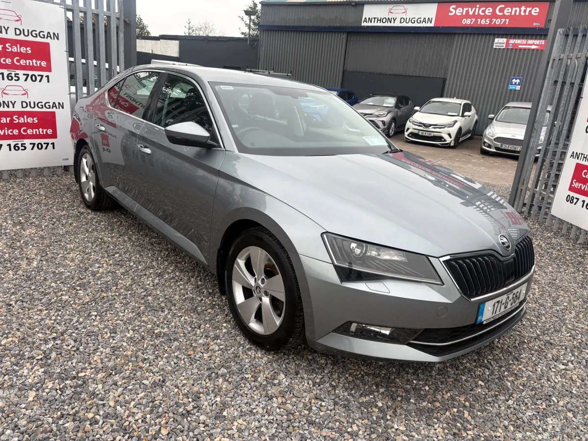 2017 Skoda Superb VERY LOW KMS - Image 1