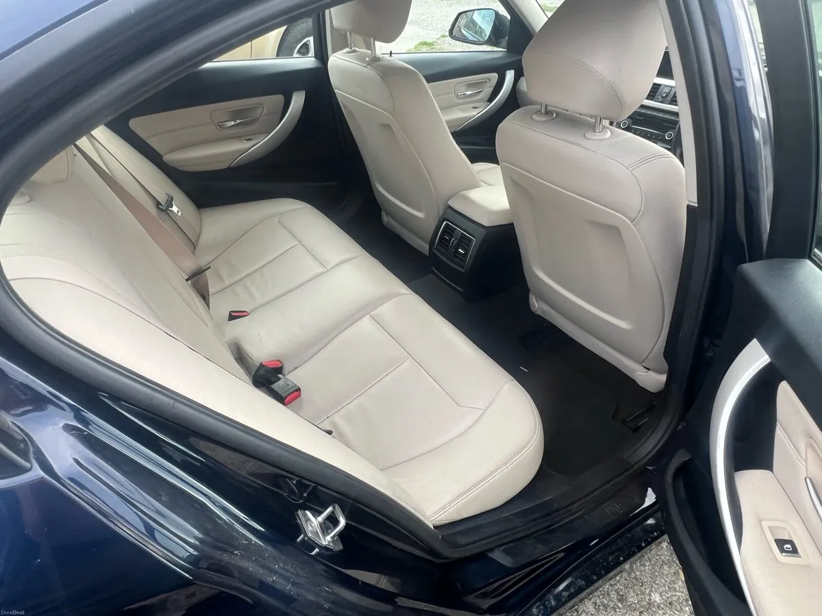Bmw 318i - Image 6