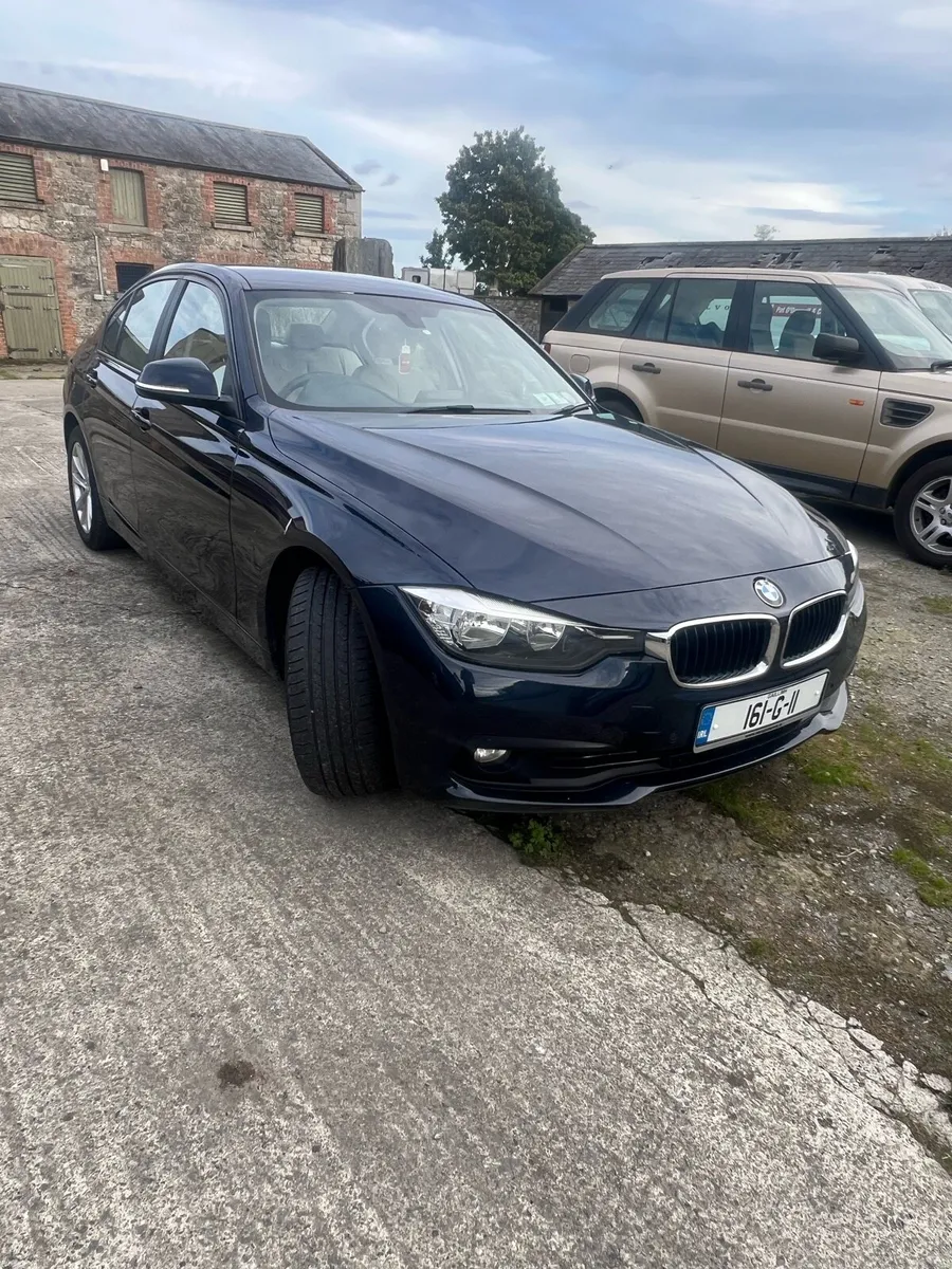 Bmw 318i - Image 2