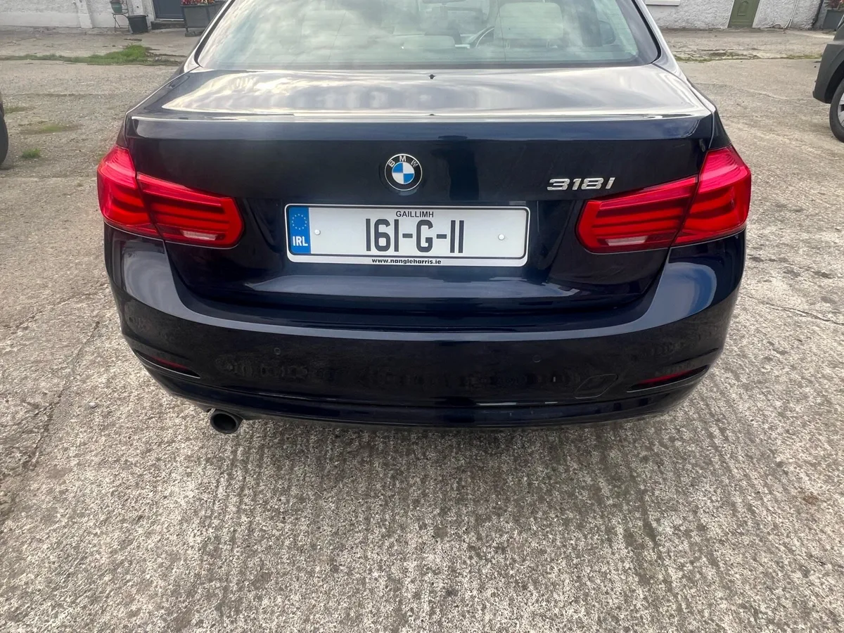 Bmw 318i - Image 4