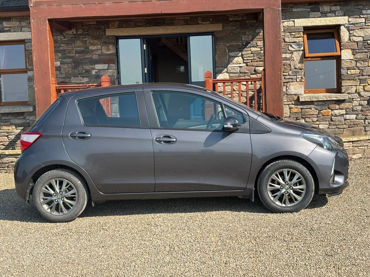 Toyota Yaris 2019 - Image 3