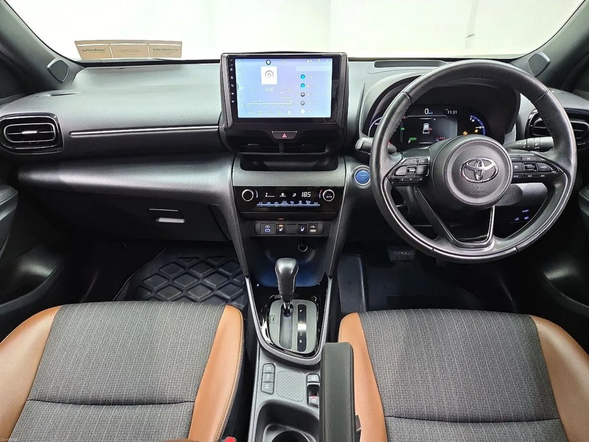 Toyota Yaris Cross HV Z Adventure - Image 3