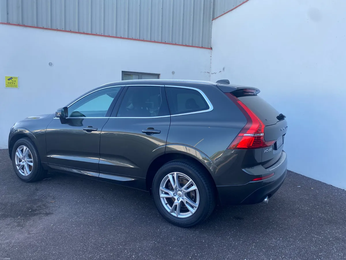 Volvo XC60 2018 AWD - Image 5
