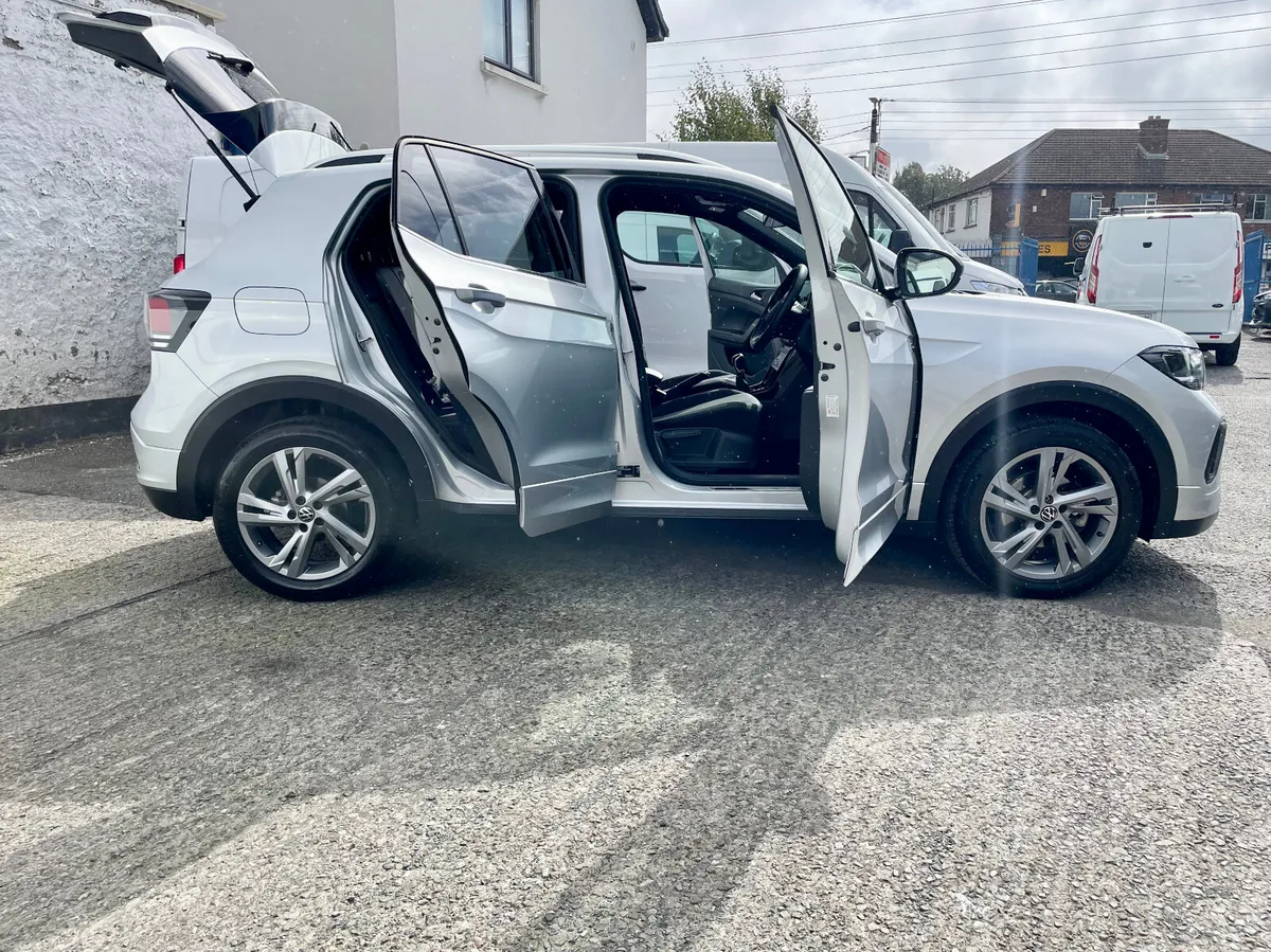 Volkswagen T-Cross R-Line 1.0 Petrol Manual,2024 - Image 3