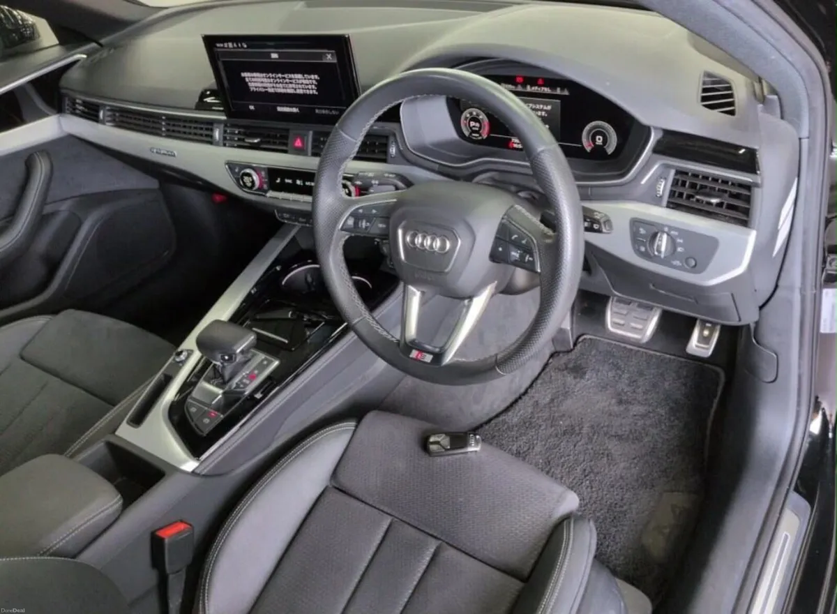 2022 Audi A4 40TDI Quattro Sline  - Black edition! - Image 6