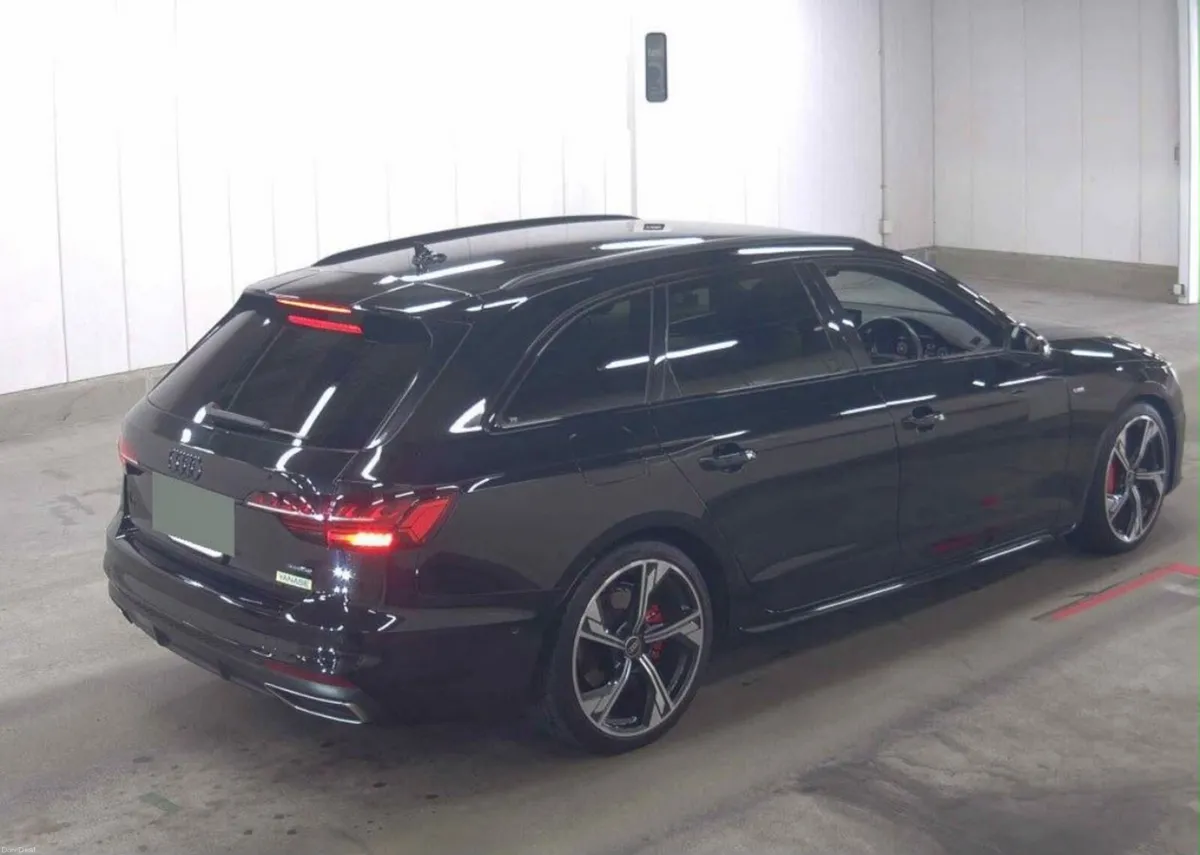 2022 Audi A4 40TDI Quattro Sline  - Black edition! - Image 4