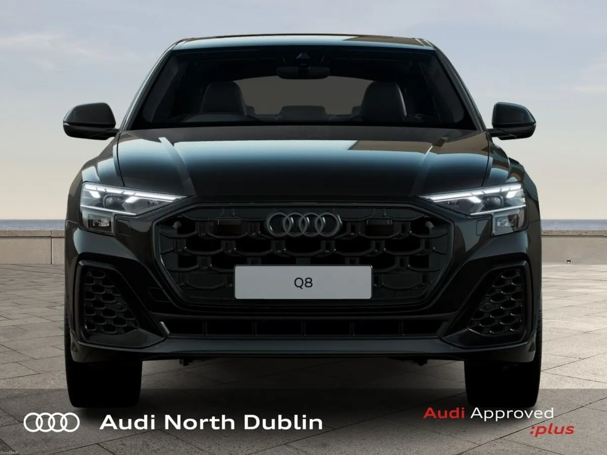 Audi Q8 SUV Competition TFSI-e Quattro 360kW tiptr - Image 4