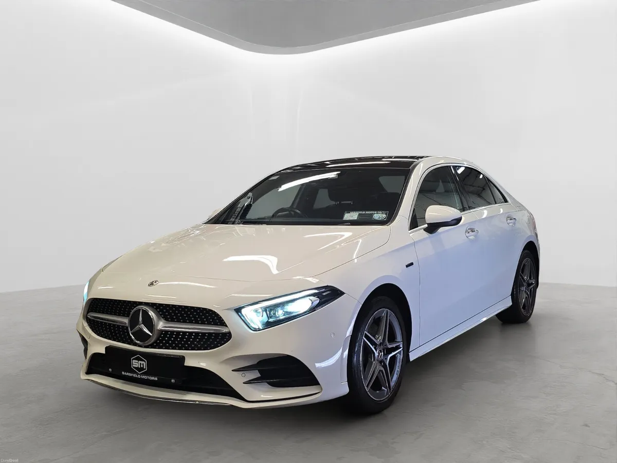 2020 MERCEDES A250E AMG LINE PREMUIM PLUS. - Image 3