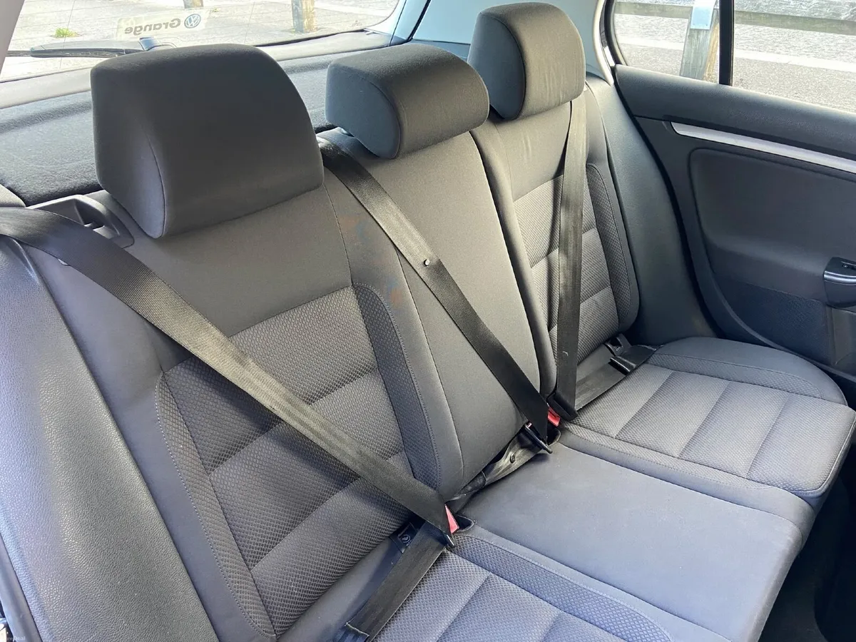 Volkswagen Golf 1.4 SPORTLINE - Image 6