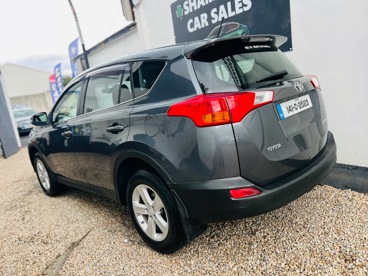 2014 Toyota RAV4  2.0 D4D Aura - Image 3