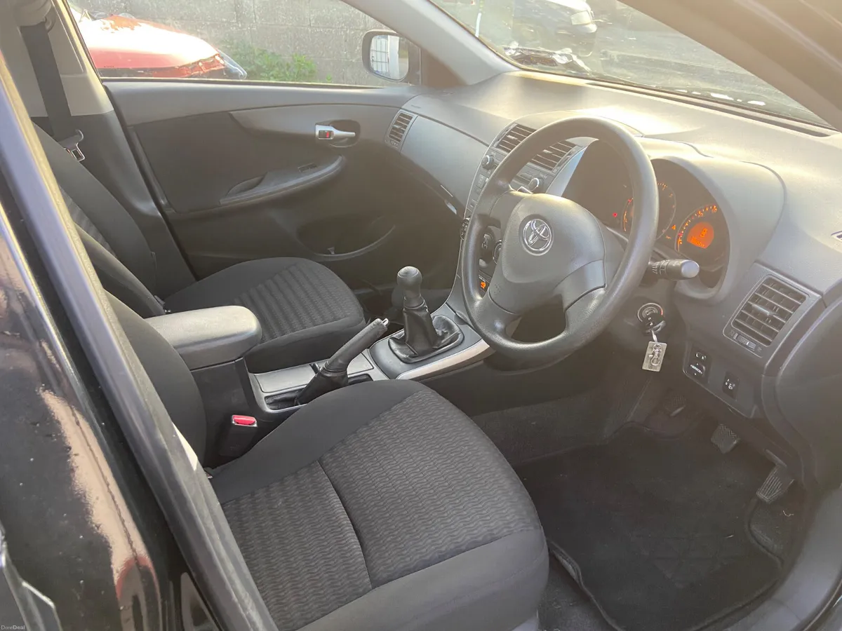 Toyota Corolla 2010 new nct low mileage - Image 6