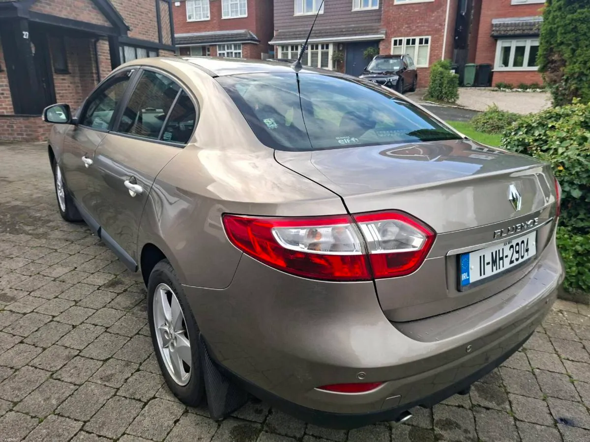 RENAULT  FLUENCE 1.5 DCI 2011 VERY CLEAN CAR - Image 5