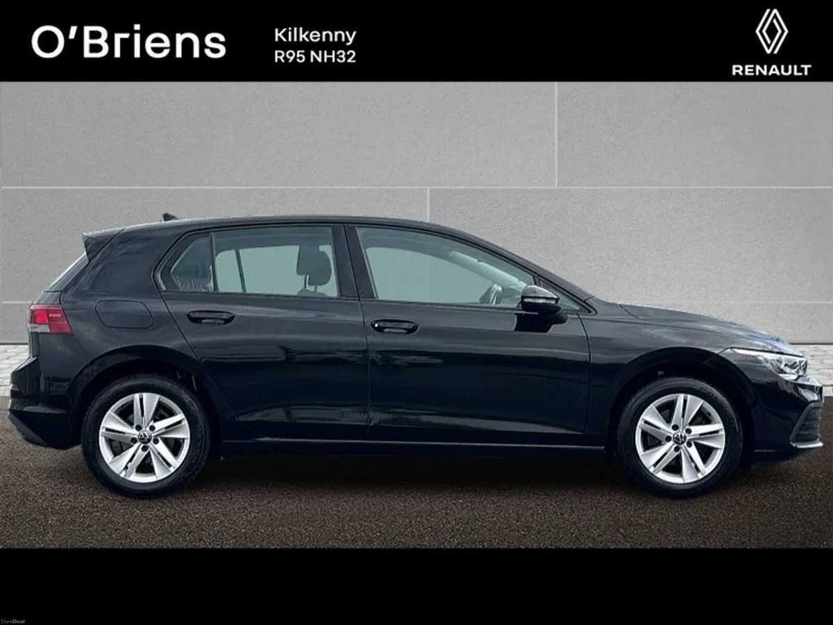 Volkswagen Golf 1.0 TSI 110HP Life - Image 6