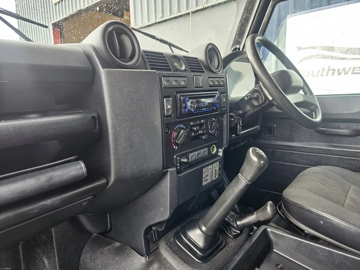 2012 Land Rover Defender Low Kms - Image 4