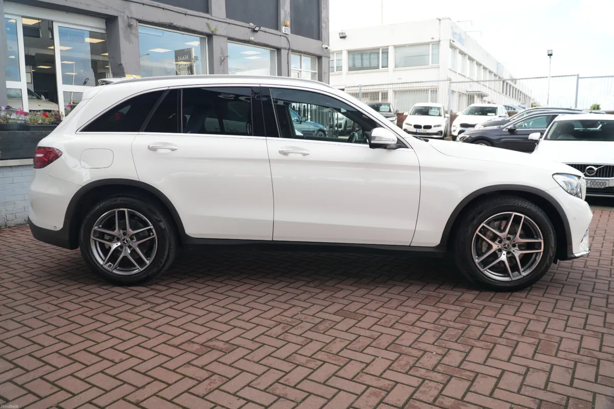 2019 MERCEDES BENZ GLC 220D - Image 3