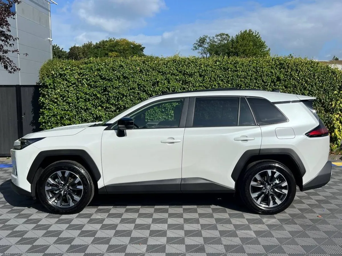 Toyota RAV4 AWD 2.5 HYBRID AUTO ** DELIVERY MILEAG - Image 4