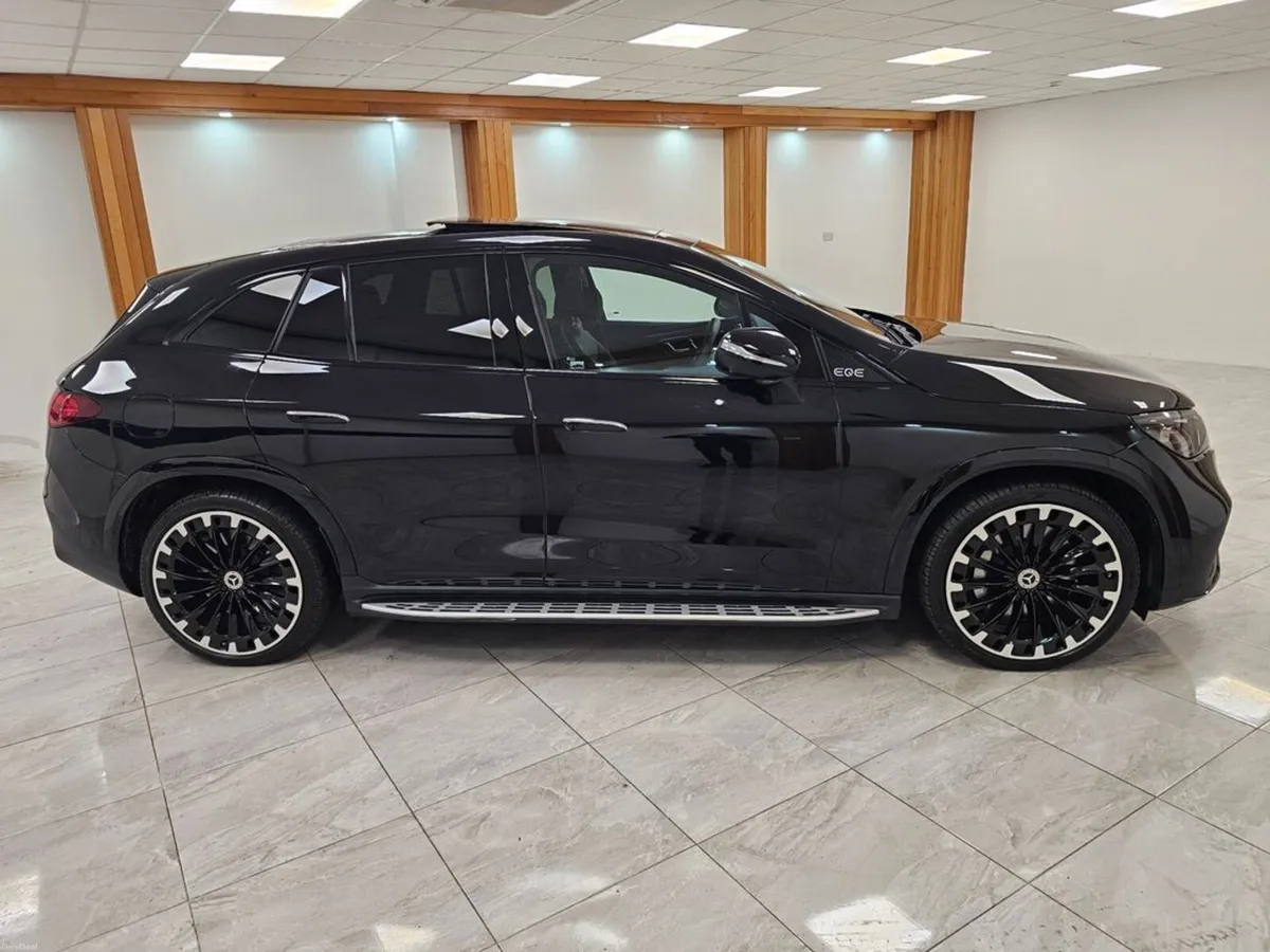 Mercedes-Benz EQE EQE 350 4MATIC AMG Line Premium - Image 6
