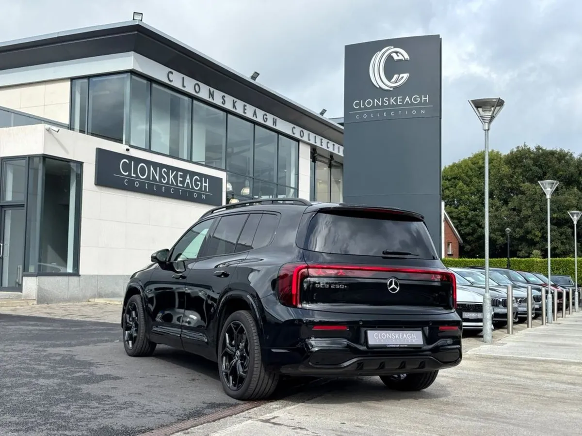 Mercedes-Benz GLB GLB 250PLUS ELECTRIC AMG LINE PR - Image 5