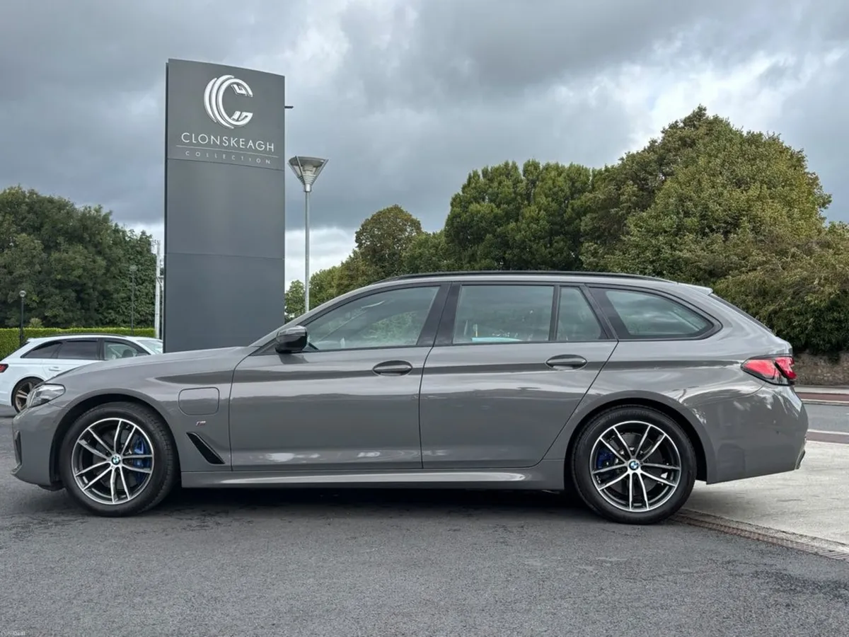 BMW 5-Series 530E Touring M Sport - Image 4