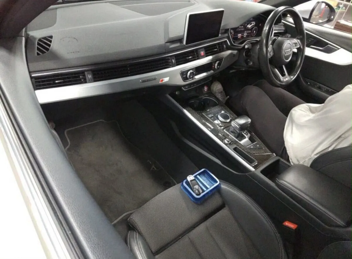 2016 Audi A4 Quattro Sline - Only 102,000km! - Image 6