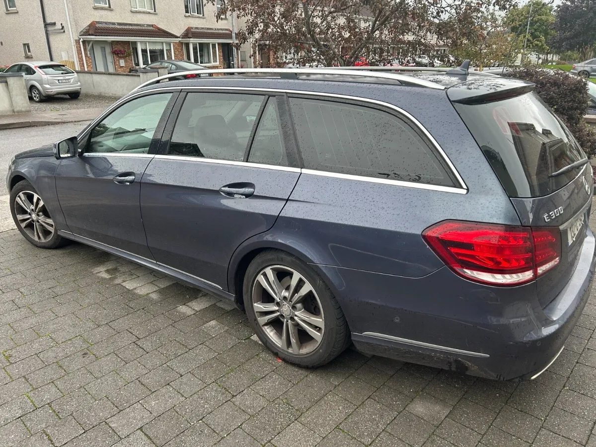 2013 Mercedes E Class Estate - Image 1