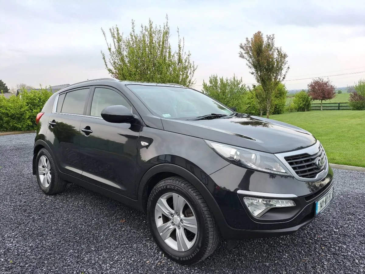 2014 Kia Sportage FSH Top Spec, Spotless - Image 2