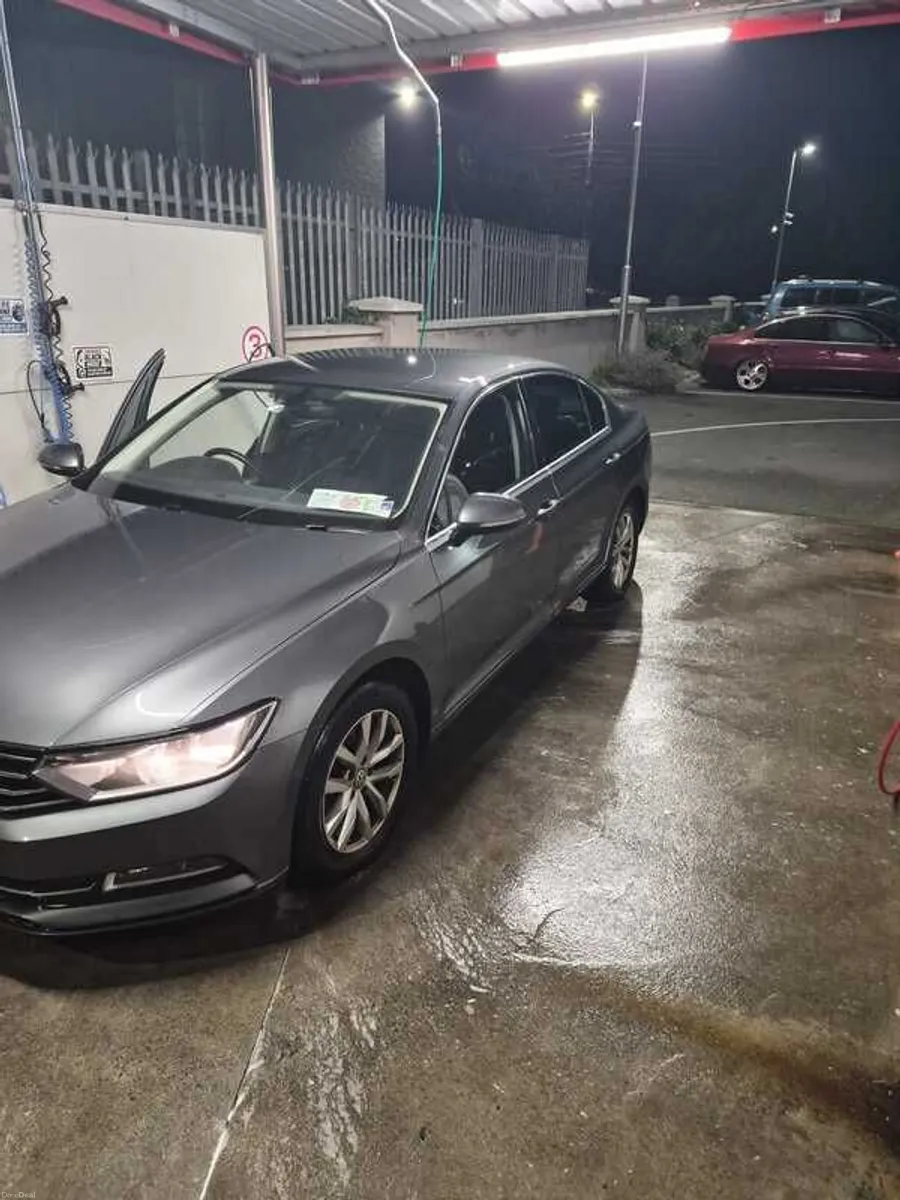 2016 Volkswagen Passat (New Nct ) - Image 5