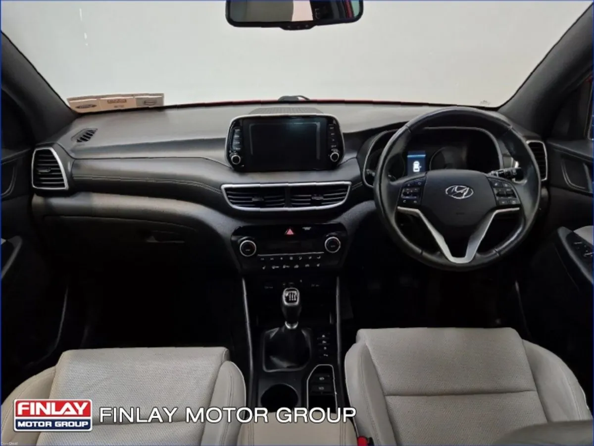 Hyundai Tucson 2WD Executive Plus, Cream Leather , - Image 2