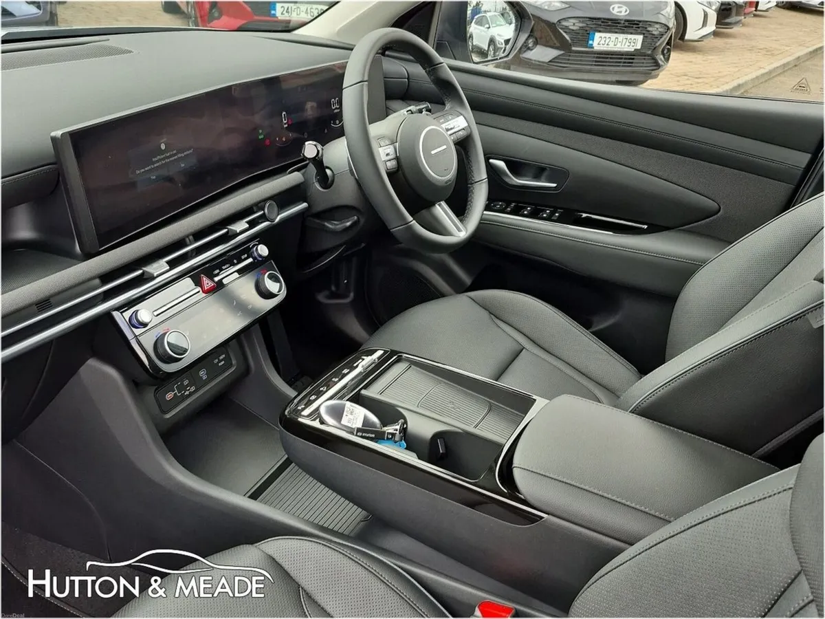 Hyundai Tucson Executive PHEV 1.6 Petrol 5dr - Image 5