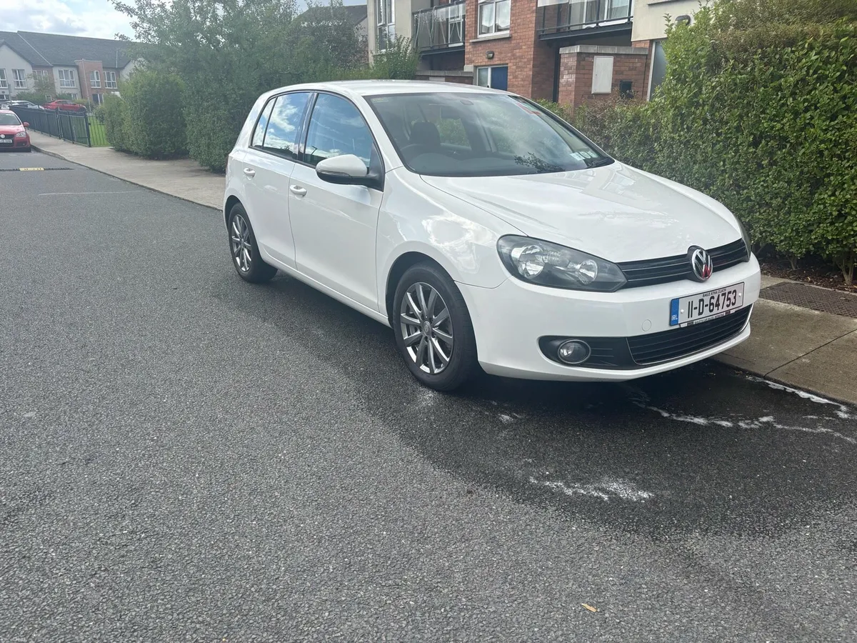 Golf tsi 1.4L 2011 low mileage - Image 1