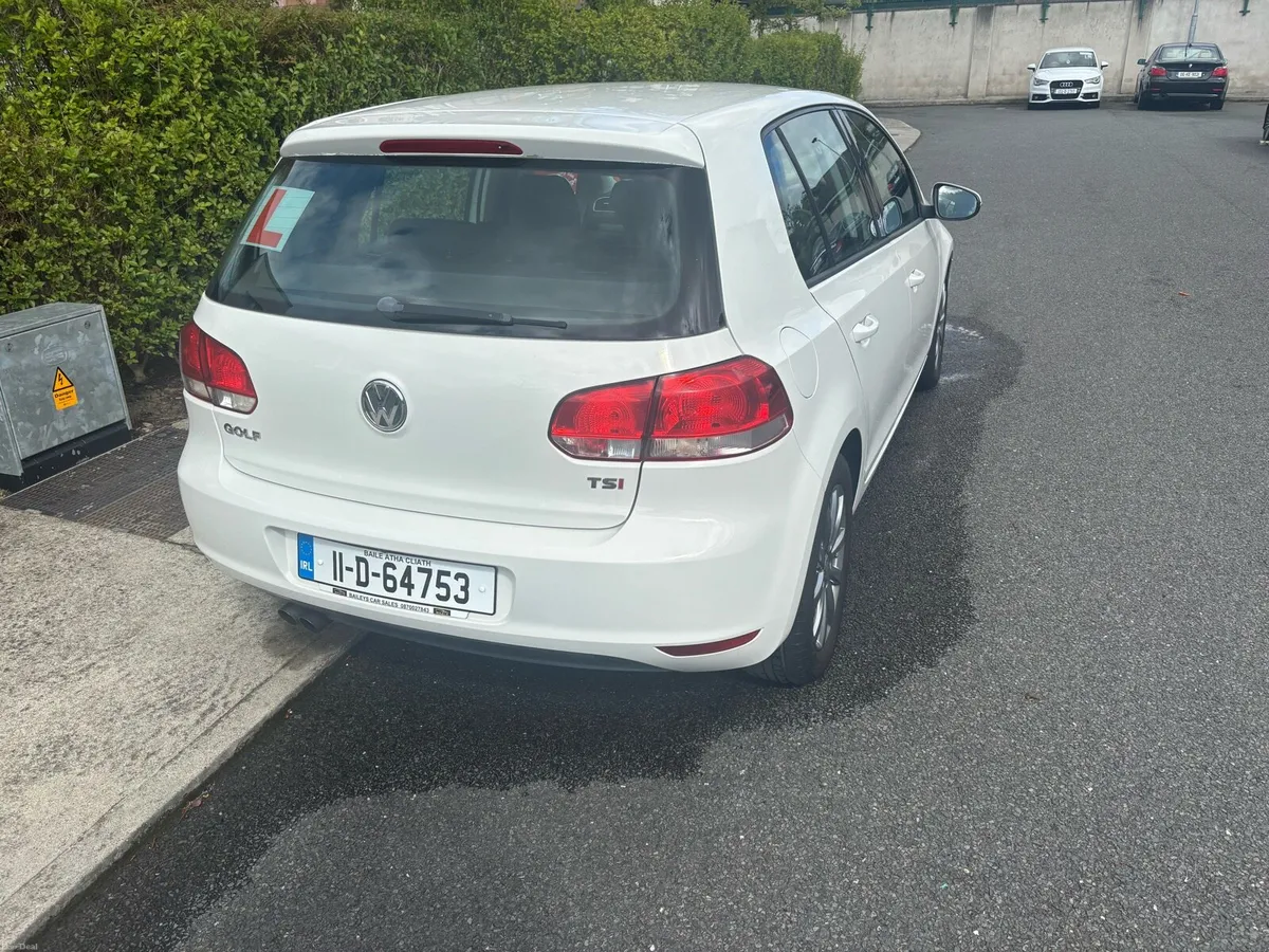 Golf tsi 1.4L 2011 low mileage - Image 3