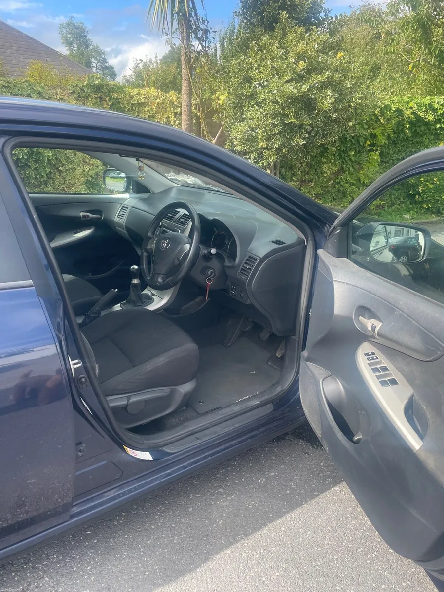 Toyota Corolla - Image 3