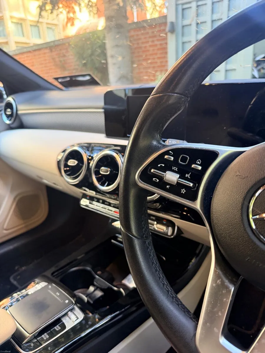 Mercedes Benz A 200 AMG - Image 6