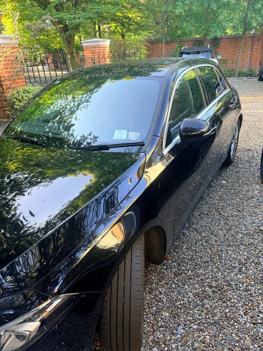 Mercedes Benz A 200 AMG - Image 2