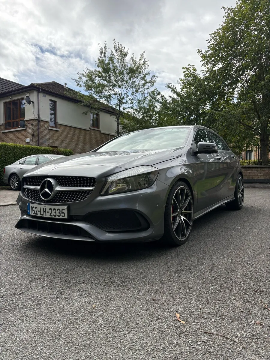 Mercedes-Benz A220D AMG Sport Line - Image 3